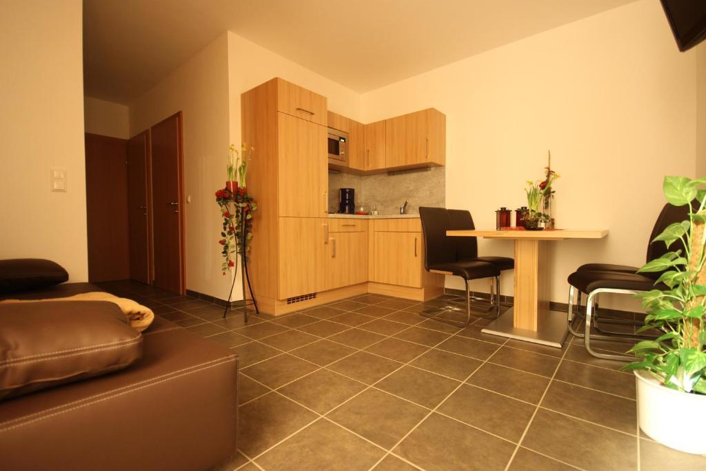 Panoramadorf Saualpe Otel Eberstein Oda fotoğraf